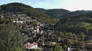Dieses Bild zeigt eine Webcam-Aufnahme von Ottenhöfen, aufgenommen am Donnerstag, den 15.10.2026 um 16:10 Uhr