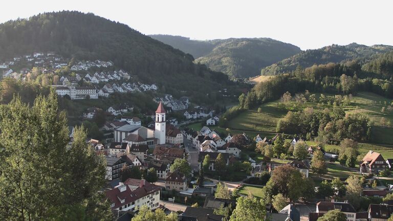 Dieses Bild zeigt eine Webcam-Aufnahme von Ottenhöfen, aufgenommen am Samstag, den 19.09.2026 um 08:40 Uhr