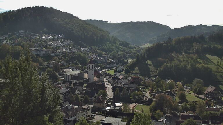 Dieses Bild zeigt eine Webcam-Aufnahme von Ottenhöfen, aufgenommen am Donnerstag, den 15.10.2026 um 12:10 Uhr