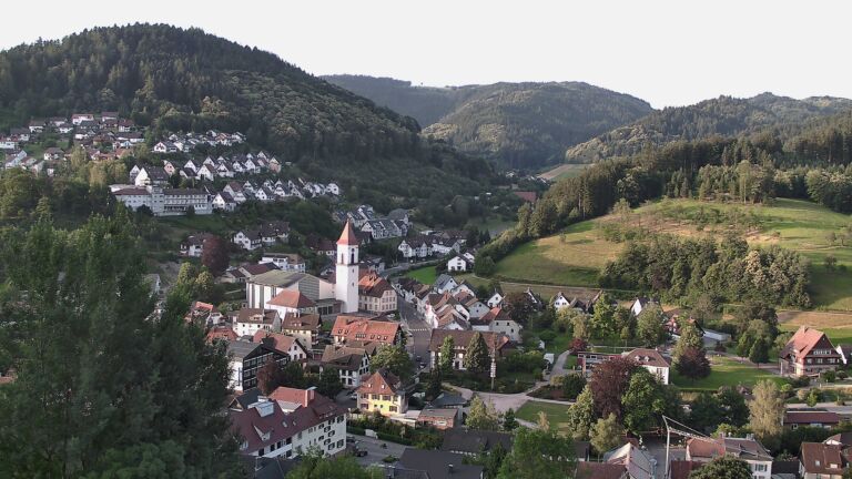 Dieses Bild zeigt eine Webcam-Aufnahme von Ottenhöfen, aufgenommen am Freitag, den 26.06.2026 um 06:40 Uhr