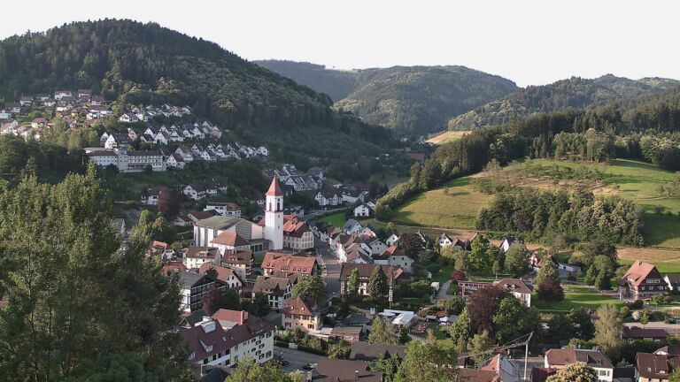 Dieses Bild zeigt eine Webcam-Aufnahme von Ottenhöfen, aufgenommen am Montag, den 22.06.2026 um 07:00 Uhr