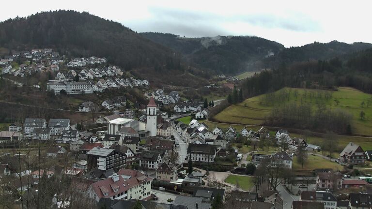 Dieses Bild zeigt eine Webcam-Aufnahme von Ottenhöfen, aufgenommen am Freitag, den 13.02.2026 um 10:20 Uhr