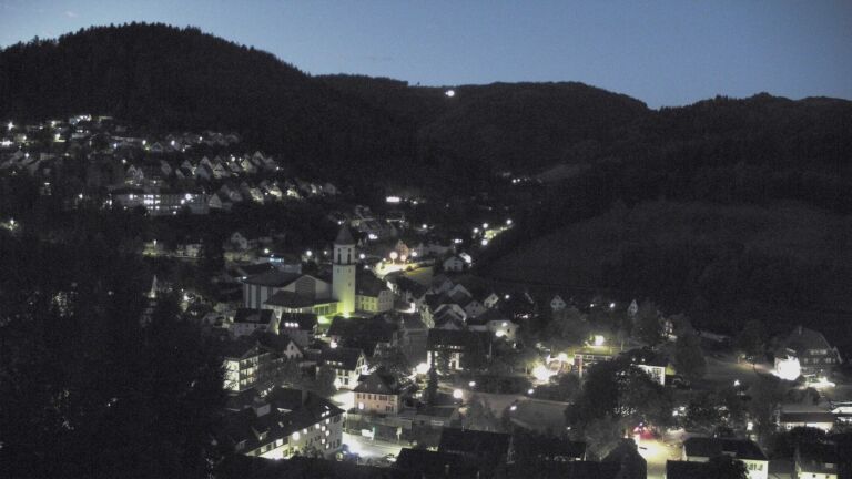 Dieses Bild zeigt eine Webcam-Aufnahme von Ottenhöfen, aufgenommen am Dienstag, den 15.09.2026 um 06:10 Uhr