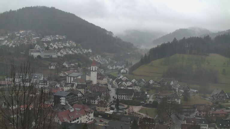 Dieses Bild zeigt eine Webcam-Aufnahme von Ottenhöfen, aufgenommen am Montag, den 26.01.2026 um 10:10 Uhr