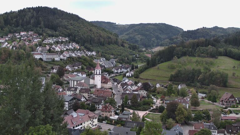 Dieses Bild zeigt eine Webcam-Aufnahme von Ottenhöfen, aufgenommen am Donnerstag, den 24.09.2026 um 07:50 Uhr
