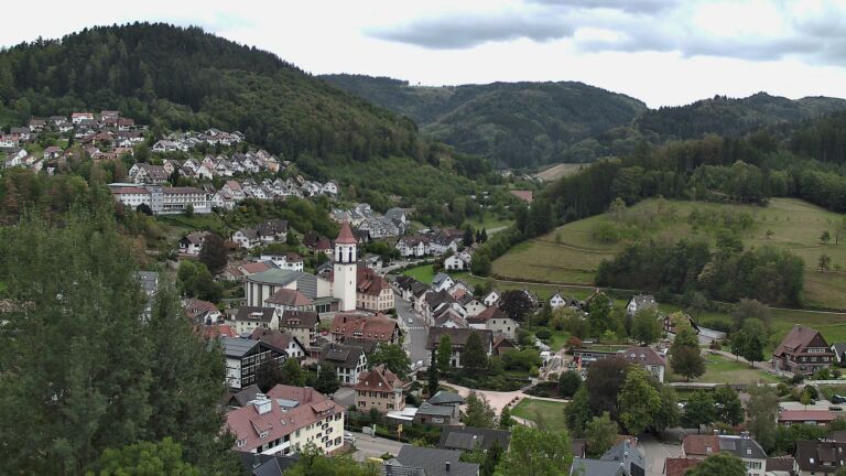 Dieses Bild zeigt eine Webcam-Aufnahme von Ottenhöfen, aufgenommen am Mittwoch, den 09.09.2026 um 15:30 Uhr