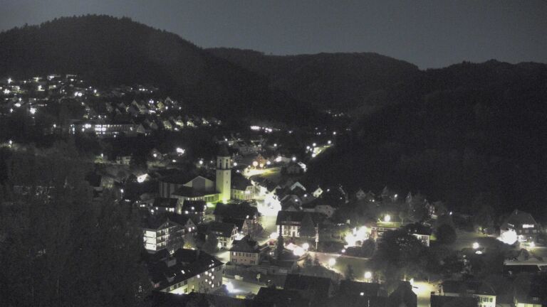 Dieses Bild zeigt eine Webcam-Aufnahme von Ottenhöfen, aufgenommen am Donnerstag, den 30.04.2026 um 22:00 Uhr