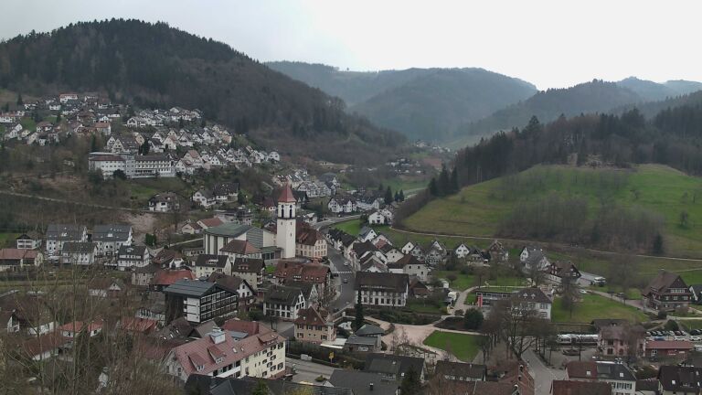 Dieses Bild zeigt eine Webcam-Aufnahme von Ottenhöfen, aufgenommen am Samstag, den 21.03.2026 um 13:20 Uhr