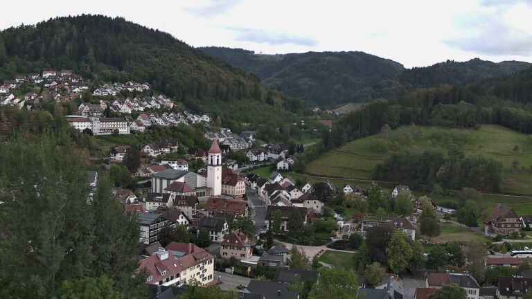 Dieses Bild zeigt eine Webcam-Aufnahme von Ottenhöfen, aufgenommen am Mittwoch, den 16.09.2026 um 17:50 Uhr