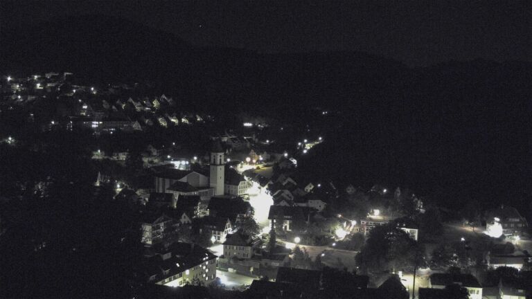 Dieses Bild zeigt eine Webcam-Aufnahme von Ottenhöfen, aufgenommen am Samstag, den 08.08.2026 um 01:30 Uhr