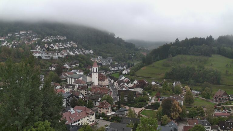 Dieses Bild zeigt eine Webcam-Aufnahme von Ottenhöfen, aufgenommen am Sonntag, den 18.10.2026 um 12:30 Uhr