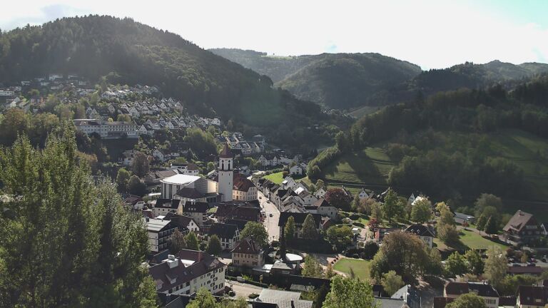 Dieses Bild zeigt eine Webcam-Aufnahme von Ottenhöfen, aufgenommen am Montag, den 12.10.2026 um 11:30 Uhr