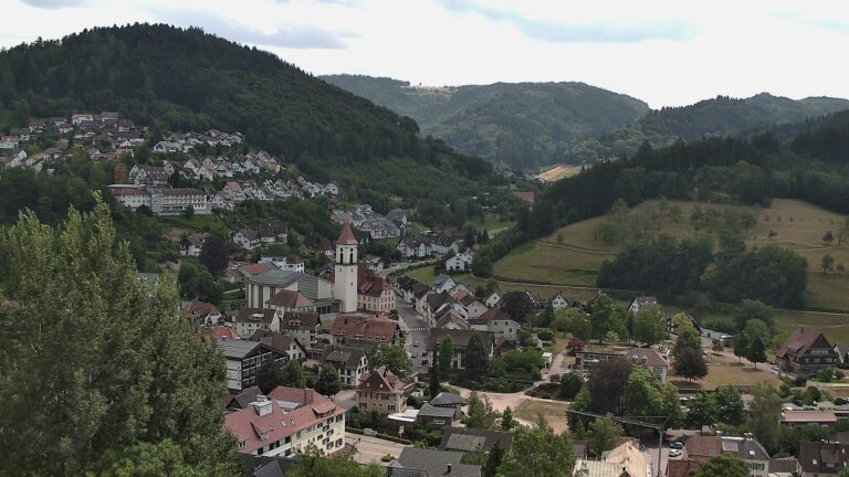 Dieses Bild zeigt eine Webcam-Aufnahme von Ottenhöfen, aufgenommen am Donnerstag, den 16.07.2026 um 14:40 Uhr