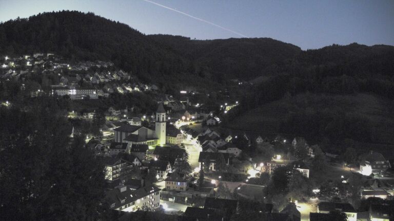 Dieses Bild zeigt eine Webcam-Aufnahme von Ottenhöfen, aufgenommen am Sonntag, den 27.09.2026 um 06:30 Uhr