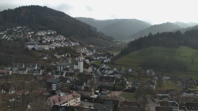 Dieses Bild zeigt eine Webcam-Aufnahme von Ottenhöfen, aufgenommen am Dienstag, den 23.12.2025 um 14:20 Uhr