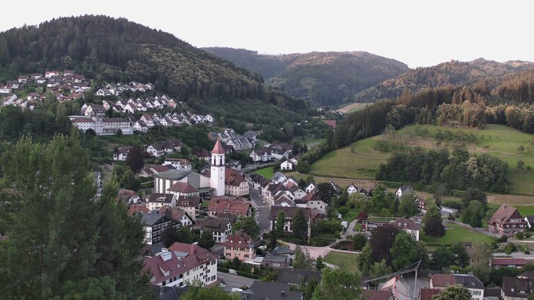 Dieses Bild zeigt eine Webcam-Aufnahme von Ottenhöfen, aufgenommen am Samstag, den 27.06.2026 um 06:20 Uhr