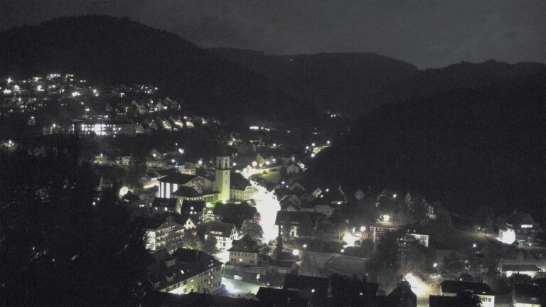 Dieses Bild zeigt eine Webcam-Aufnahme von Ottenhöfen, aufgenommen am Montag, den 19.10.2026 um 20:50 Uhr