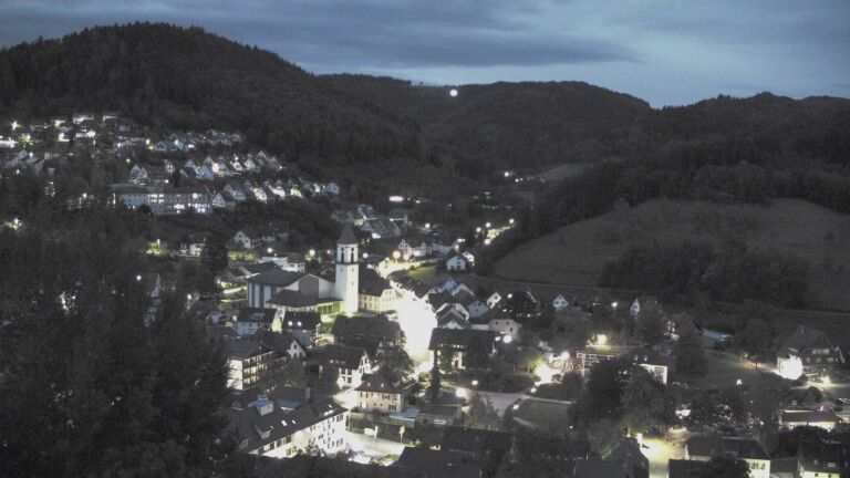 Dieses Bild zeigt eine Webcam-Aufnahme von Ottenhöfen, aufgenommen am Freitag, den 18.09.2026 um 06:30 Uhr