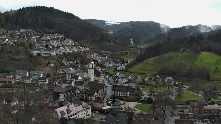 Dieses Bild zeigt eine Webcam-Aufnahme von Ottenhöfen, aufgenommen am Montag, den 30.03.2026 um 15:00 Uhr