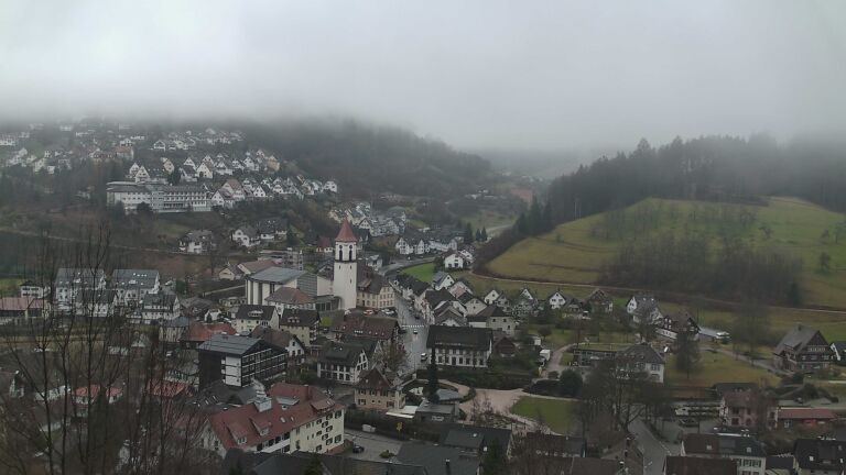 Dieses Bild zeigt eine Webcam-Aufnahme von Ottenhöfen, aufgenommen am Samstag, den 14.02.2026 um 13:30 Uhr