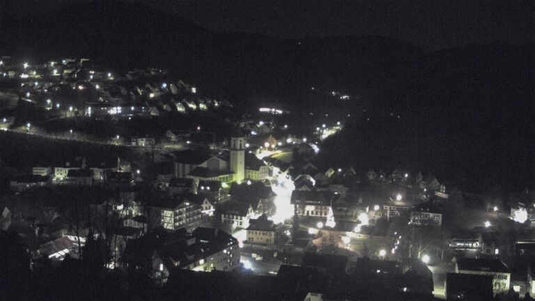 Dieses Bild zeigt eine Webcam-Aufnahme von Ottenhöfen, aufgenommen am Donnerstag, den 18.12.2025 um 05:30 Uhr