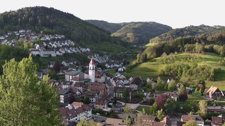 Dieses Bild zeigt eine Webcam-Aufnahme von Ottenhöfen, aufgenommen am Samstag, den 02.05.2026 um 07:20 Uhr