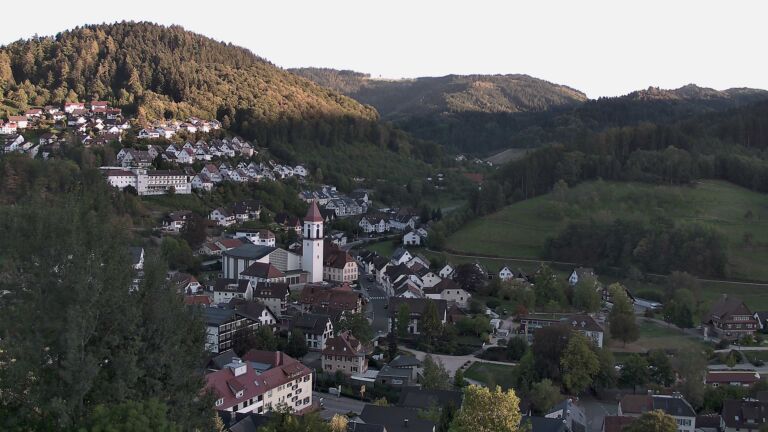 Dieses Bild zeigt eine Webcam-Aufnahme von Ottenhöfen, aufgenommen am Mittwoch, den 23.09.2026 um 18:40 Uhr
