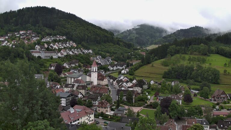 Dieses Bild zeigt eine Webcam-Aufnahme von Ottenhöfen, aufgenommen am Dienstag, den 09.06.2026 um 09:10 Uhr
