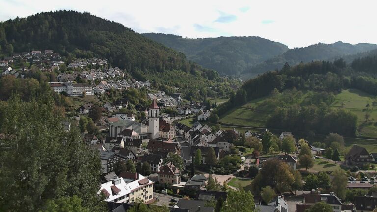 Dieses Bild zeigt eine Webcam-Aufnahme von Ottenhöfen, aufgenommen am Samstag, den 03.10.2026 um 15:00 Uhr