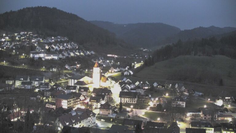 Dieses Bild zeigt eine Webcam-Aufnahme von Ottenhöfen, aufgenommen am Samstag, den 21.03.2026 um 19:10 Uhr