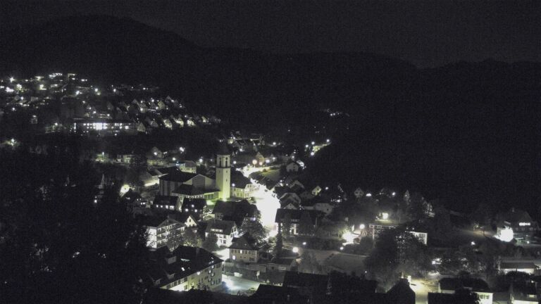 Dieses Bild zeigt eine Webcam-Aufnahme von Ottenhöfen, aufgenommen am Sonntag, den 11.10.2026 um 20:00 Uhr