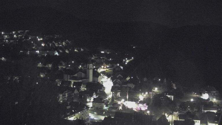 Dieses Bild zeigt eine Webcam-Aufnahme von Ottenhöfen, aufgenommen am Sonntag, den 21.06.2026 um 01:00 Uhr