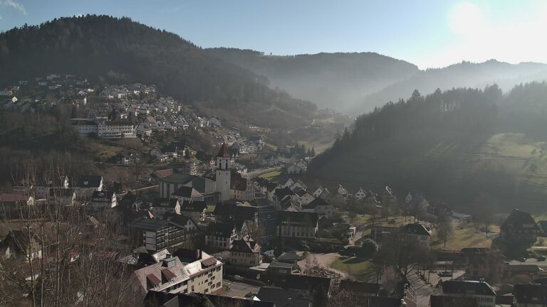 Dieses Bild zeigt eine Webcam-Aufnahme von Ottenhöfen, aufgenommen am Donnerstag, den 05.02.2026 um 14:10 Uhr