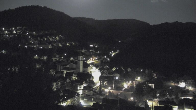 Dieses Bild zeigt eine Webcam-Aufnahme von Ottenhöfen, aufgenommen am Donnerstag, den 02.07.2026 um 01:30 Uhr