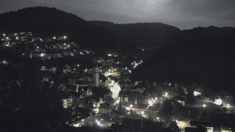 Dieses Bild zeigt eine Webcam-Aufnahme von Ottenhöfen, aufgenommen am Freitag, den 29.05.2026 um 23:30 Uhr