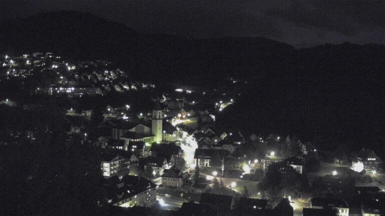 Dieses Bild zeigt eine Webcam-Aufnahme von Ottenhöfen, aufgenommen am Dienstag, den 05.05.2026 um 22:00 Uhr