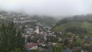 Dieses Bild zeigt eine Webcam-Aufnahme von Ottenhöfen, aufgenommen am Samstag, den 17.10.2026 um 13:00 Uhr