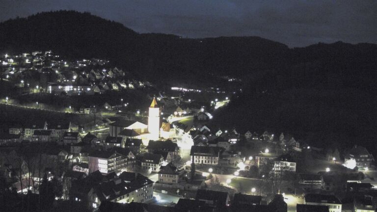 Dieses Bild zeigt eine Webcam-Aufnahme von Ottenhöfen, aufgenommen am Sonntag, den 05.04.2026 um 20:50 Uhr