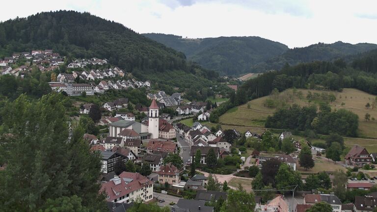 Dieses Bild zeigt eine Webcam-Aufnahme von Ottenhöfen, aufgenommen am Mittwoch, den 15.07.2026 um 11:30 Uhr
