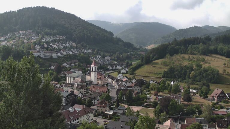 Dieses Bild zeigt eine Webcam-Aufnahme von Ottenhöfen, aufgenommen am Sonntag, den 19.07.2026 um 09:40 Uhr