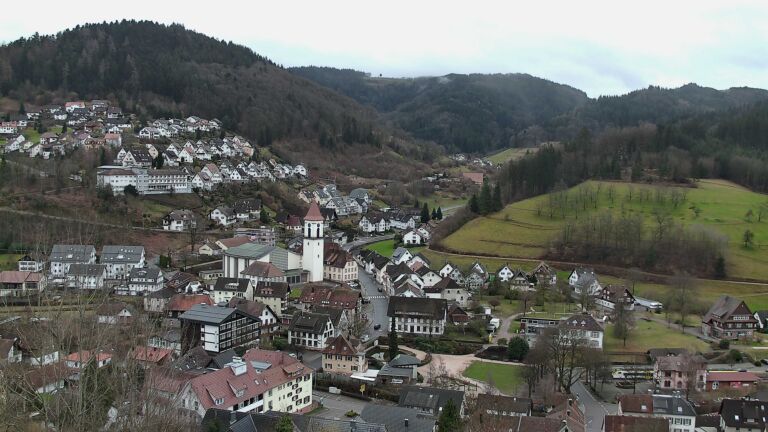 Dieses Bild zeigt eine Webcam-Aufnahme von Ottenhöfen, aufgenommen am Sonntag, den 22.02.2026 um 12:10 Uhr