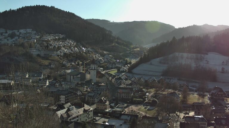 Dieses Bild zeigt eine Webcam-Aufnahme von Ottenhöfen, aufgenommen am Mittwoch, den 31.12.2025 um 12:50 Uhr