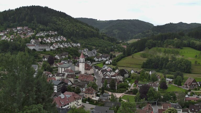 Dieses Bild zeigt eine Webcam-Aufnahme von Ottenhöfen, aufgenommen am Dienstag, den 16.06.2026 um 11:30 Uhr