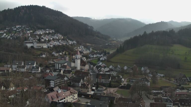 Dieses Bild zeigt eine Webcam-Aufnahme von Ottenhöfen, aufgenommen am Dienstag, den 23.12.2025 um 14:30 Uhr