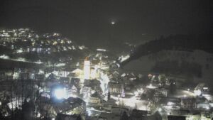 Dieses Bild zeigt eine Webcam-Aufnahme von Ottenhöfen, aufgenommen am Donnerstag, den 08.01.2026 um 19:00 Uhr