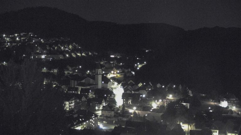 Dieses Bild zeigt eine Webcam-Aufnahme von Ottenhöfen, aufgenommen am Dienstag, den 21.07.2026 um 23:00 Uhr