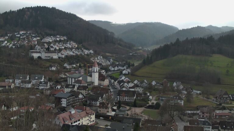 Dieses Bild zeigt eine Webcam-Aufnahme von Ottenhöfen, aufgenommen am Dienstag, den 23.12.2025 um 15:20 Uhr