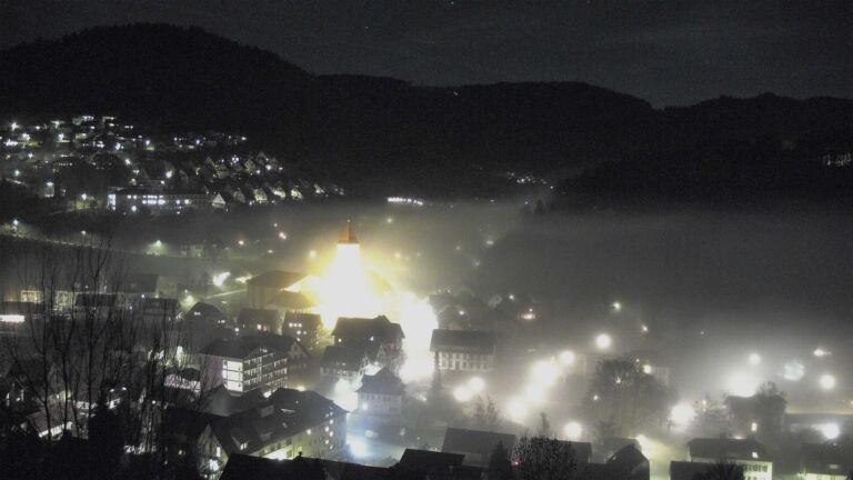 Dieses Bild zeigt eine Webcam-Aufnahme von Ottenhöfen, aufgenommen am Mittwoch, den 25.02.2026 um 19:50 Uhr