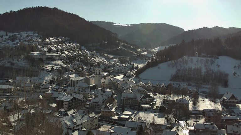 Dieses Bild zeigt eine Webcam-Aufnahme von Ottenhöfen, aufgenommen am Mittwoch, den 07.01.2026 um 12:20 Uhr