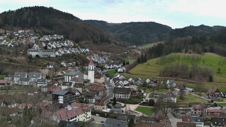 Dieses Bild zeigt eine Webcam-Aufnahme von Ottenhöfen, aufgenommen am Samstag, den 28.02.2026 um 16:50 Uhr